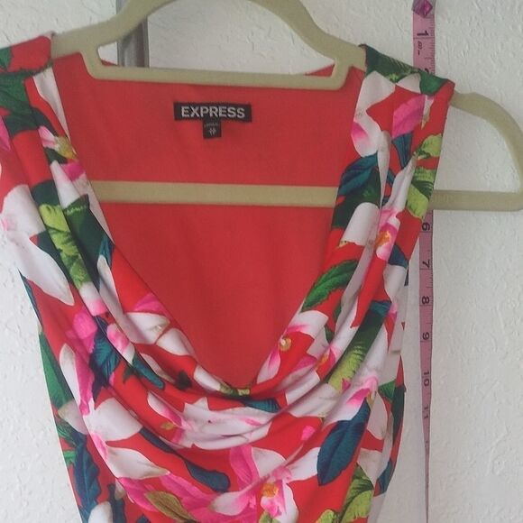Bright Floral Express Wrap Dress with Plunging Neckline sz xs - Picture 2 of 7